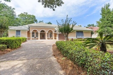 This delightful single story custom home has 3 beds, 2.5 baths on Sandestin Golf and Beach Resort - Raven in Florida - for sale on GolfHomes.com, golf home, golf lot