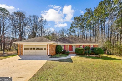 Well maintained primary suite on main/one level ranch home in on Honey Creek Country Club in Georgia - for sale on GolfHomes.com, golf home, golf lot