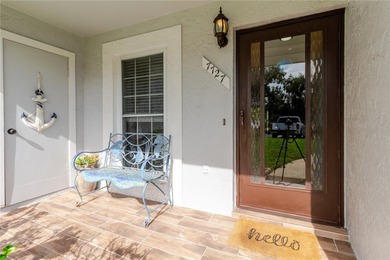 This Beautifully Decorated and Fully Updated 2 Bedroom 2 Bath on Beacon Woods Golf Club in Florida - for sale on GolfHomes.com, golf home, golf lot