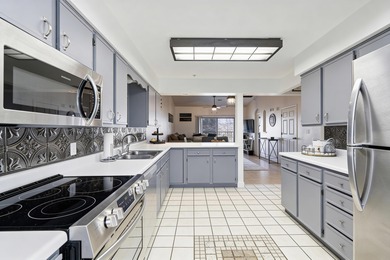 This 2 bedroom, 2 bathroom walk up condo offers 1,302 square on Thousand Hills Golf Resort in Missouri - for sale on GolfHomes.com, golf home, golf lot