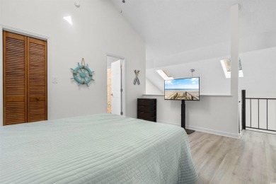 Welcome to this delightful 2-bedroom, 2-bathroom condo in the on Heron Point Golf Club in South Carolina - for sale on GolfHomes.com, golf home, golf lot