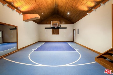 Rare opportunity in prime Beverly Hills to acquire a flat on  in California - for sale on GolfHomes.com, golf home, golf lot