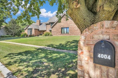 An extraordinary opportunity awaits in Lincolnshire Fields, one on Lincolnshire Fields Country Club in Illinois - for sale on GolfHomes.com, golf home, golf lot