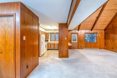 This is a great opportunity to own a 3-bedroom, 2-bathroom home on Canadian Lakes Country Club-The Royal Course in Michigan - for sale on GolfHomes.com, golf home, golf lot