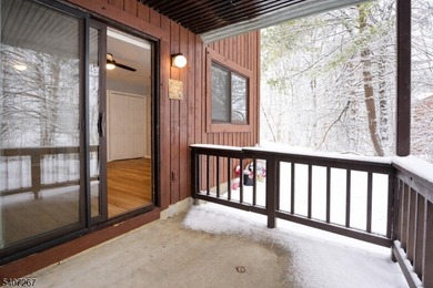 Well-maintained 3-bedroom, 2-bath condo in the desirable Great on Minerals Golf Club in New Jersey - for sale on GolfHomes.com, golf home, golf lot