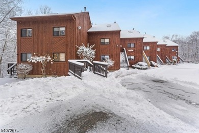 Well-maintained 3-bedroom, 2-bath condo in the desirable Great on Minerals Golf Club in New Jersey - for sale on GolfHomes.com, golf home, golf lot