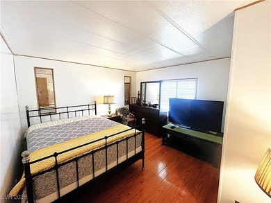 Welcome to your dreamy retreat in a vibrant 55+ community! This on Royal Links Golf Club in Nevada - for sale on GolfHomes.com, golf home, golf lot