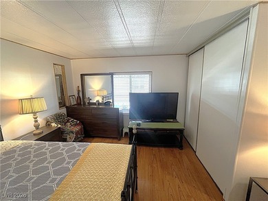 Welcome to your dreamy retreat in a vibrant 55+ community! This on Royal Links Golf Club in Nevada - for sale on GolfHomes.com, golf home, golf lot