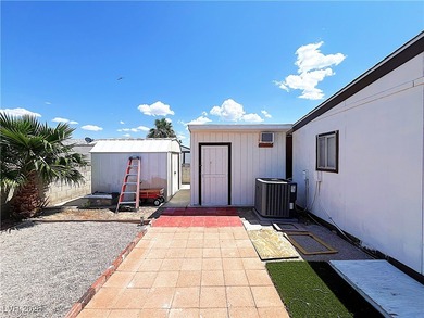 Welcome to your dreamy retreat in a vibrant 55+ community! This on Royal Links Golf Club in Nevada - for sale on GolfHomes.com, golf home, golf lot