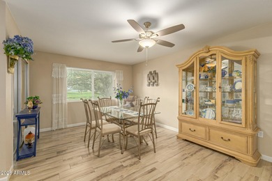 Beautiful 2-bedroom, 2-bath Gemini home in Sun City! Split floor on Sun City Lakes West and East in Arizona - for sale on GolfHomes.com, golf home, golf lot