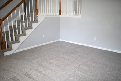 Welcome to this beautiful, 3 bedroom, 2.5 bathroom, move in on Paradise Pointe Golf Complex in Missouri - for sale on GolfHomes.com, golf home, golf lot