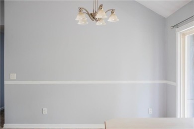 Welcome to this beautiful, 3 bedroom, 2.5 bathroom, move in on Paradise Pointe Golf Complex in Missouri - for sale on GolfHomes.com, golf home, golf lot