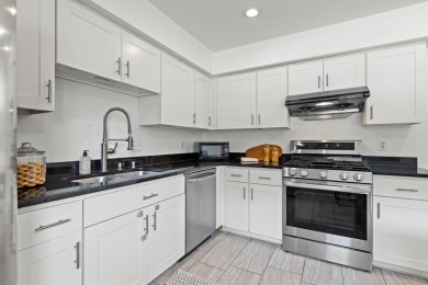Ready to own in Wauwatosa -- without the heavy price tag? This on Currie Park Golf Club in Wisconsin - for sale on GolfHomes.com, golf home, golf lot