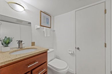 Ready to own in Wauwatosa -- without the heavy price tag? This on Currie Park Golf Club in Wisconsin - for sale on GolfHomes.com, golf home, golf lot