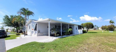 MOTIVATED Seller!!! 2Bed/2Bath+Bonus Room PET FRIENDLY! GOLF on Blue Heron Pines Golf Course in Florida - for sale on GolfHomes.com, golf home, golf lot