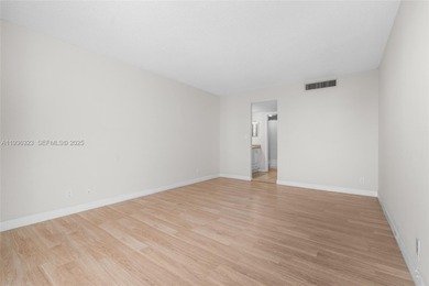 Bright and spacious 2-bedroom, 2-bath residence on the 5th floor on Turnberry Isle Resort and Club in Florida - for sale on GolfHomes.com, golf home, golf lot