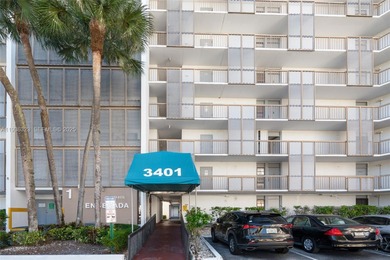 Bright and spacious 2-bedroom, 2-bath residence on the 5th floor on Turnberry Isle Resort and Club in Florida - for sale on GolfHomes.com, golf home, golf lot