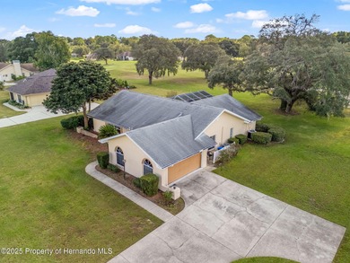 BRAND NEW ROOF TO BE PUT ON BEFORE CLOSE! Discover the perfect on Citrus Hills Golf Club in Florida - for sale on GolfHomes.com, golf home, golf lot