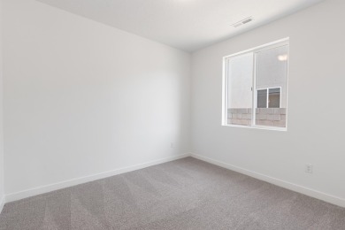 Quick move in! Rates as low as 3.99% 7/6 ARM at no cost to the on Copper Rock Golf Course in Utah - for sale on GolfHomes.com, golf home, golf lot