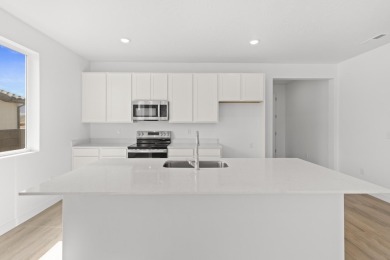 Quick move in! Rates as low as 3.99% 7/6 ARM at no cost to the on Copper Rock Golf Course in Utah - for sale on GolfHomes.com, golf home, golf lot