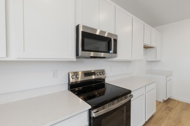 Quick move in! Rates as low as 3.99% 7/6 ARM at no cost to the on Copper Rock Golf Course in Utah - for sale on GolfHomes.com, golf home, golf lot