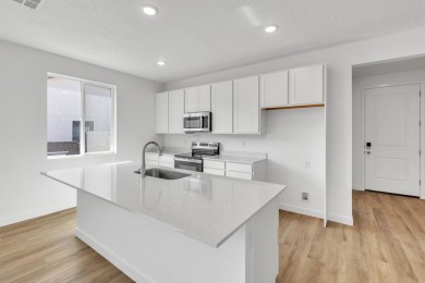 Quick move in! Rates as low as 3.99% 7/6 ARM at no cost to the on Copper Rock Golf Course in Utah - for sale on GolfHomes.com, golf home, golf lot