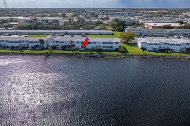 WATERFRONT Active 55+ community - Enjoy a Carefree Florida on Leisureville Community Golf Course in Florida - for sale on GolfHomes.com, golf home, golf lot