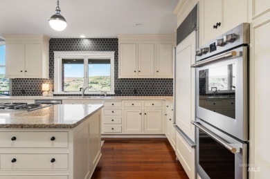 Constantly described as one of the nicest homes in the Valley on Lewiston Golf and Country Club in Idaho - for sale on GolfHomes.com, golf home, golf lot