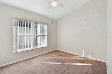 Under contract-accepting backup offers. Welcome to your dream on Kings Ridge Golf Club in Florida - for sale on GolfHomes.com, golf home, golf lot