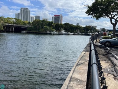 Price reduce of $55000. Beautiful condo in the heart of on The Diplomat Golf Resort and Spa in Florida - for sale on GolfHomes.com, golf home, golf lot