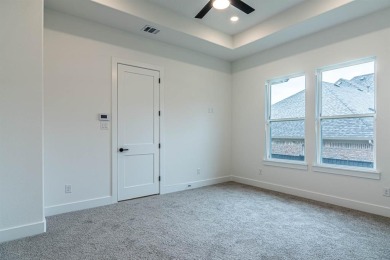BUILDER OFFERING A 2-1 INTEREST RATE BUYDOWN. Welcome to the on Heath Golf and Yacht Club in Texas - for sale on GolfHomes.com, golf home, golf lot