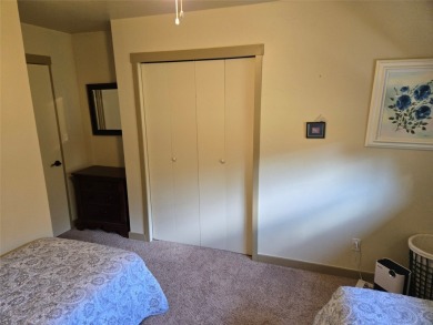 Charming one level ranch home conveniently located by the on Buffalo Hill Golf Club in Montana - for sale on GolfHomes.com, golf home, golf lot