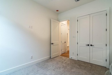 BUILDER OFFERING A 2-1 INTEREST RATE BUYDOWN. Welcome to the on Heath Golf and Yacht Club in Texas - for sale on GolfHomes.com, golf home, golf lot