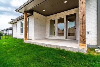 BUILDER OFFERING A 2-1 INTEREST RATE BUYDOWN. Welcome to the on Heath Golf and Yacht Club in Texas - for sale on GolfHomes.com, golf home, golf lot
