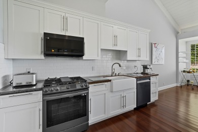 NEW ACs and LAND LEASE HAS BEEN EXTENDED: 2121!!! Tastefully on Mission Hills Golf Club in California - for sale on GolfHomes.com, golf home, golf lot