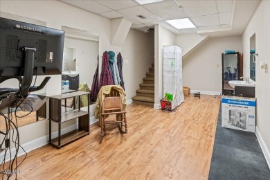 -Motivated sellers--don't miss this exceptional opportunity in on Country Club of Bristol in Tennessee - for sale on GolfHomes.com, golf home, golf lot