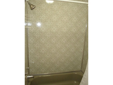 This 1973 Manufactured home is in a quite cul-sac with a large on The Club At Shenandoah Springs in California - for sale on GolfHomes.com, golf home, golf lot