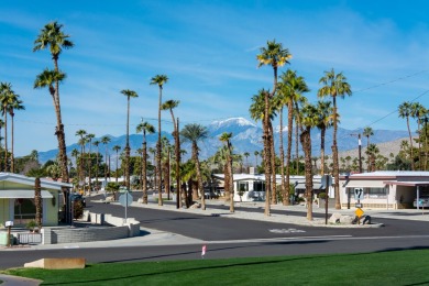 This 1973 Manufactured home is in a quite cul-sac with a large on The Club At Shenandoah Springs in California - for sale on GolfHomes.com, golf home, golf lot
