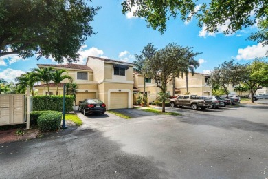 3/2.5 townhouse with attached garage with very low HOA located on Deer Creek Golf Club in Florida - for sale on GolfHomes.com, golf home, golf lot