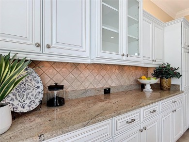 Beautifully maintained 3-bedroom, 2-bath NATCHEZ PREMIER model on The Links of Spruce Creek in Florida - for sale on GolfHomes.com, golf home, golf lot