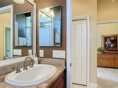 Beautifully maintained 3-bedroom, 2-bath NATCHEZ PREMIER model on The Links of Spruce Creek in Florida - for sale on GolfHomes.com, golf home, golf lot