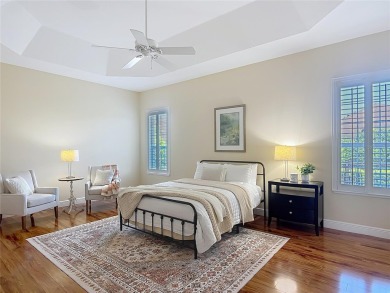 Beautifully maintained 3-bedroom, 2-bath NATCHEZ PREMIER model on The Links of Spruce Creek in Florida - for sale on GolfHomes.com, golf home, golf lot