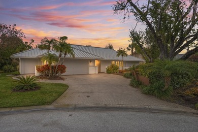 Located in the highly desirable Mariner Sands Country Club, this on Mariner Sands Country Club in Florida - for sale on GolfHomes.com, golf home, golf lot