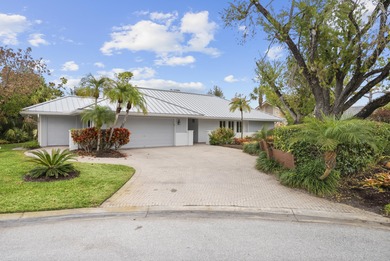 Located in the highly desirable Mariner Sands Country Club, this on Mariner Sands Country Club in Florida - for sale on GolfHomes.com, golf home, golf lot