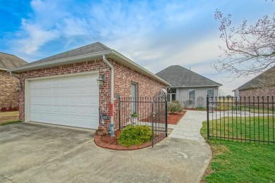 Price Improvement! Original owner of this Fabulous 3 BR 2 BA on Pelican Point Golf Club in Louisiana - for sale on GolfHomes.com, golf home, golf lot