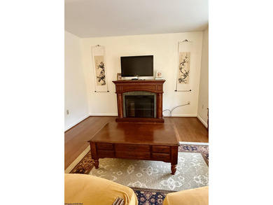 Well kept townhome in convenient location. Large Primary bedroom on Bel Meadow Country Club in West Virginia - for sale on GolfHomes.com, golf home, golf lot