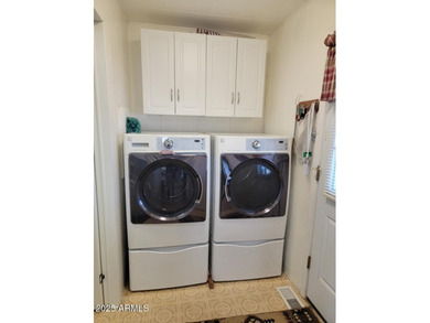 REDUCED! This is a lovely furnished 2 bedroom 2 bath home with on 3 Parks Fairways in Arizona - for sale on GolfHomes.com, golf home, golf lot