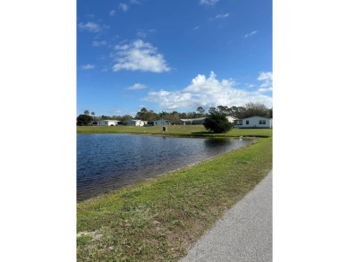 SCGC is a 55 plus, lot rent, 495 acres manufactured home on Schalamar Creek Golf and Country Club in Florida - for sale on GolfHomes.com, golf home, golf lot