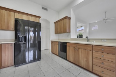Charming 55+ Home in Active Gated Community with Resort-Style on Mountain Vista Golf Course At Sun City Palm Desert in California - for sale on GolfHomes.com, golf home, golf lot