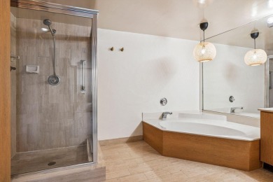 Penthouse perfection in the heart of Boca Raton. This on Boca Pointe Country Club in Florida - for sale on GolfHomes.com, golf home, golf lot